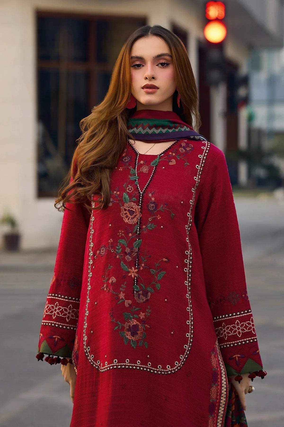 3PC  EMBROIDERED LAWN-ANS7777
