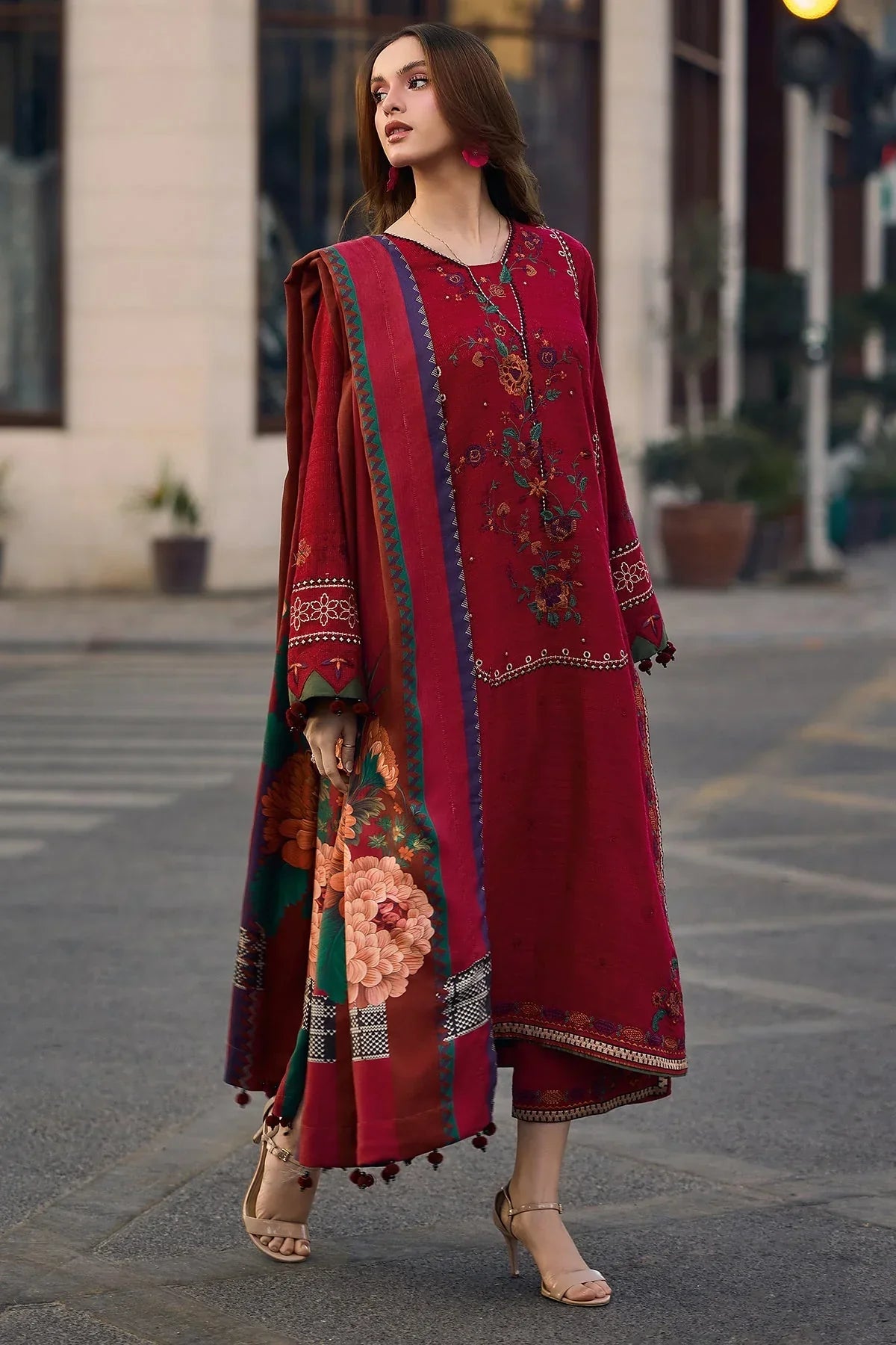 3PC  EMBROIDERED LAWN-ANS7777