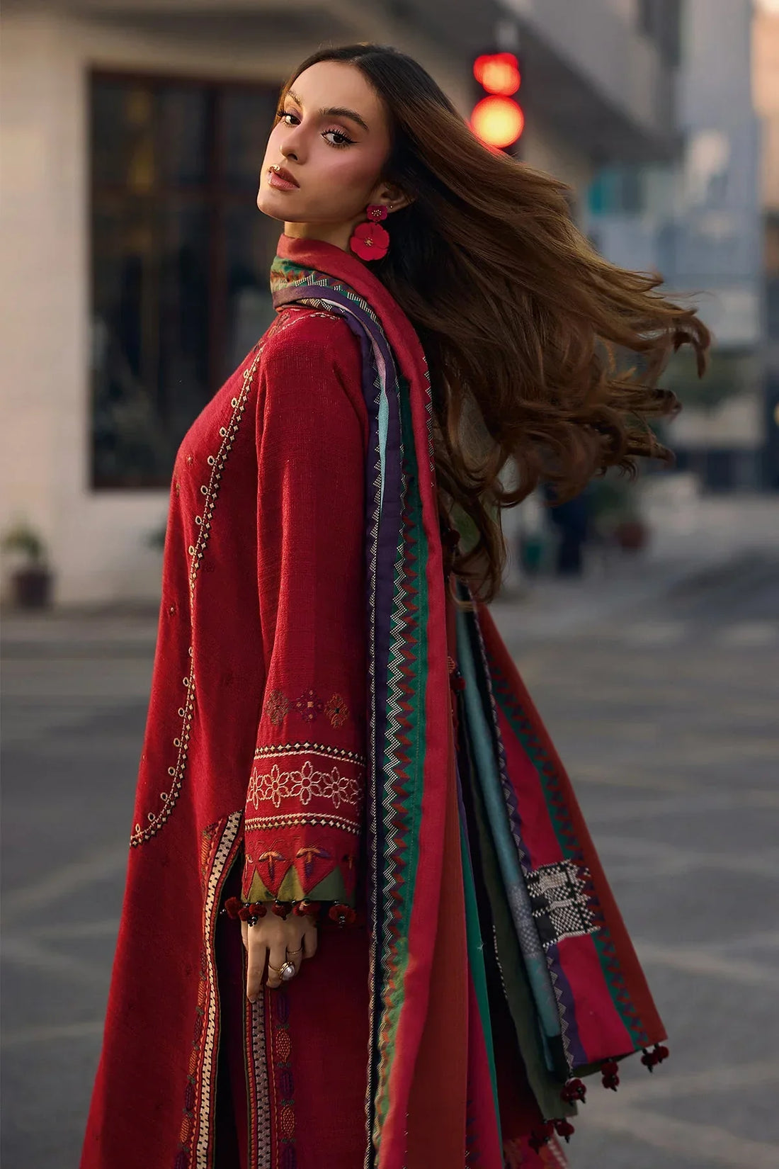 3PC  EMBROIDERED LAWN-ANS7777