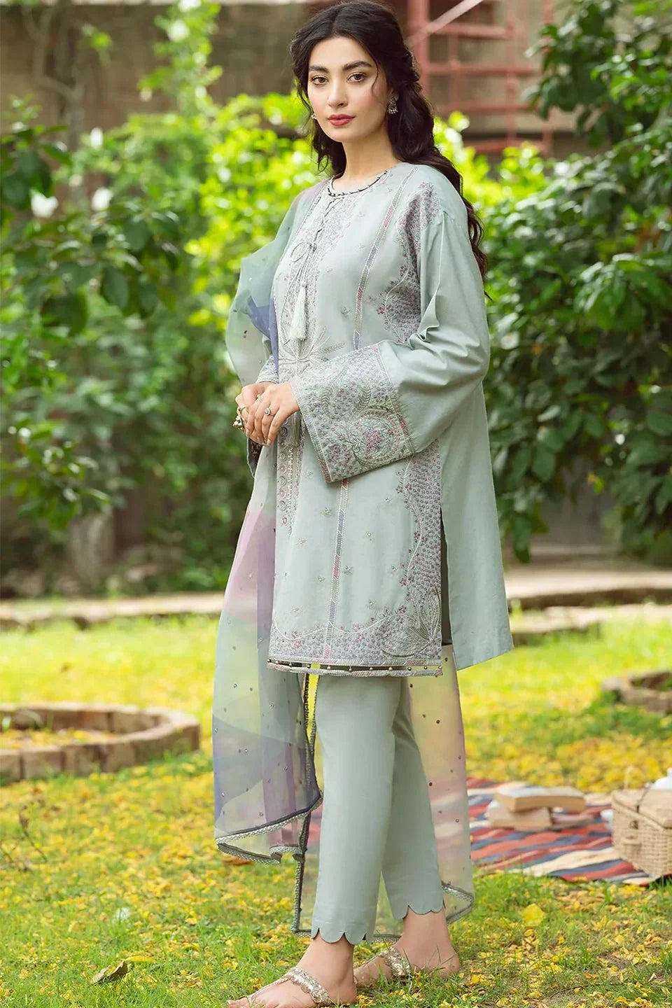 3 PC EMBROIDERED LAWN SUIT - ANS030