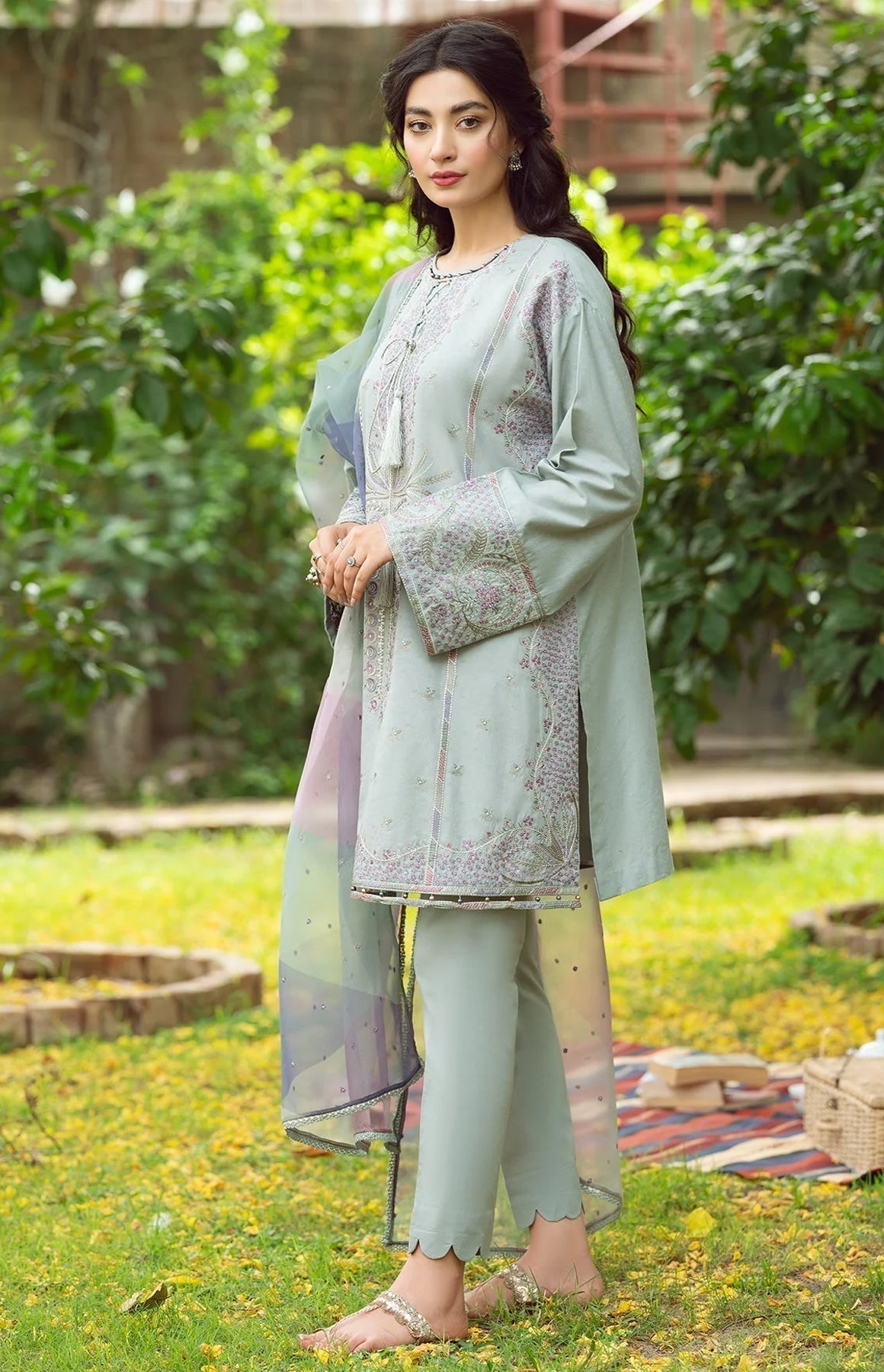 3 PC EMBROIDERED LAWN SUIT - ANS030