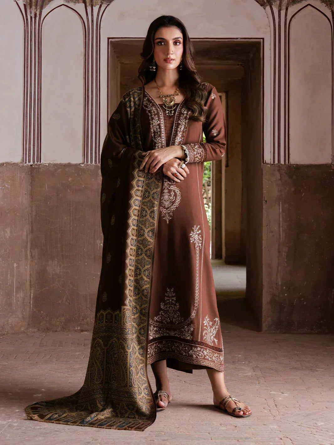 MANZIL- BG842