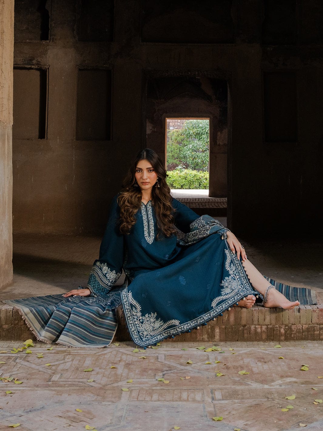 3PC UNSTITCHED LAWN SUIT - ANS1897