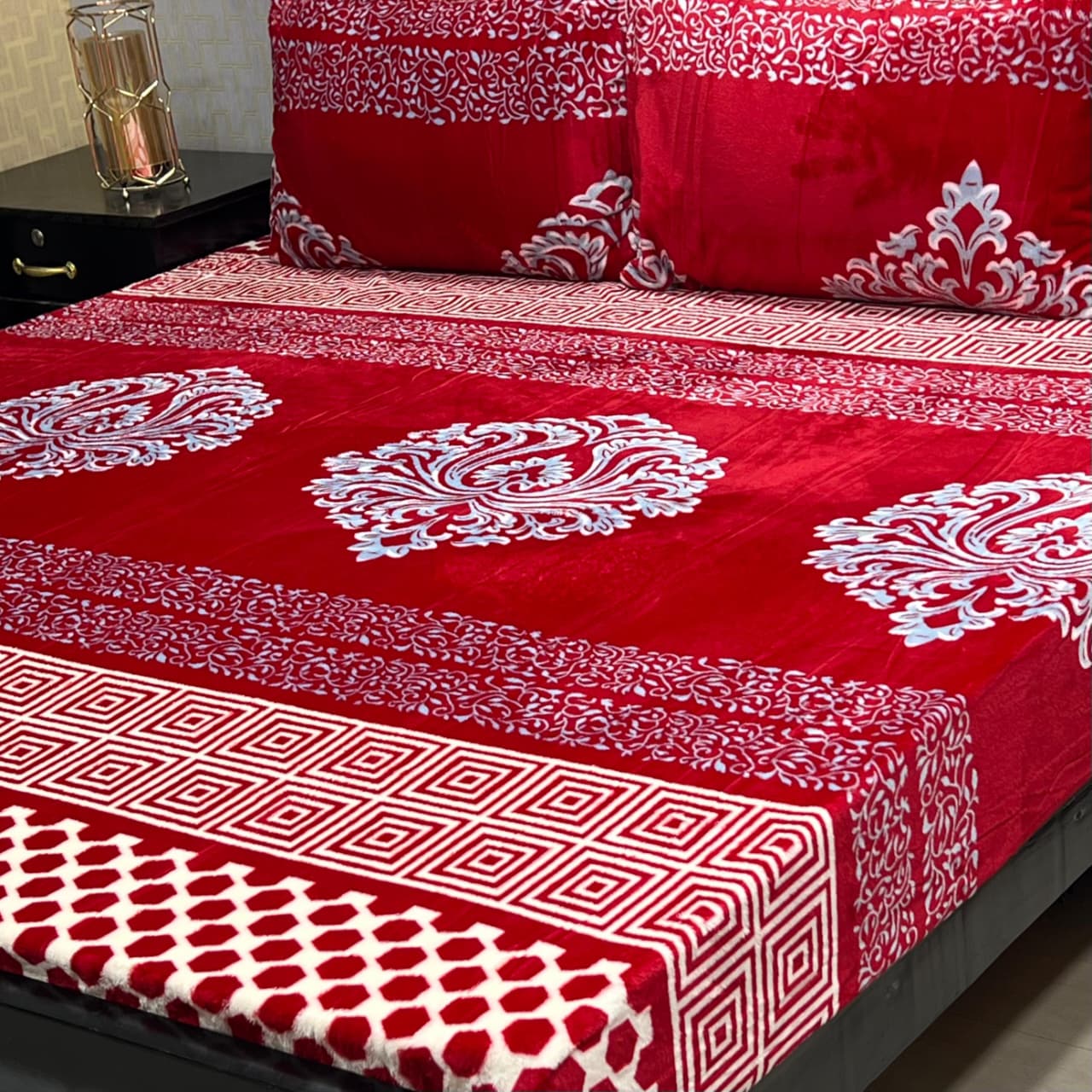 Winter Special Fleece King Size Bedsheet - B
