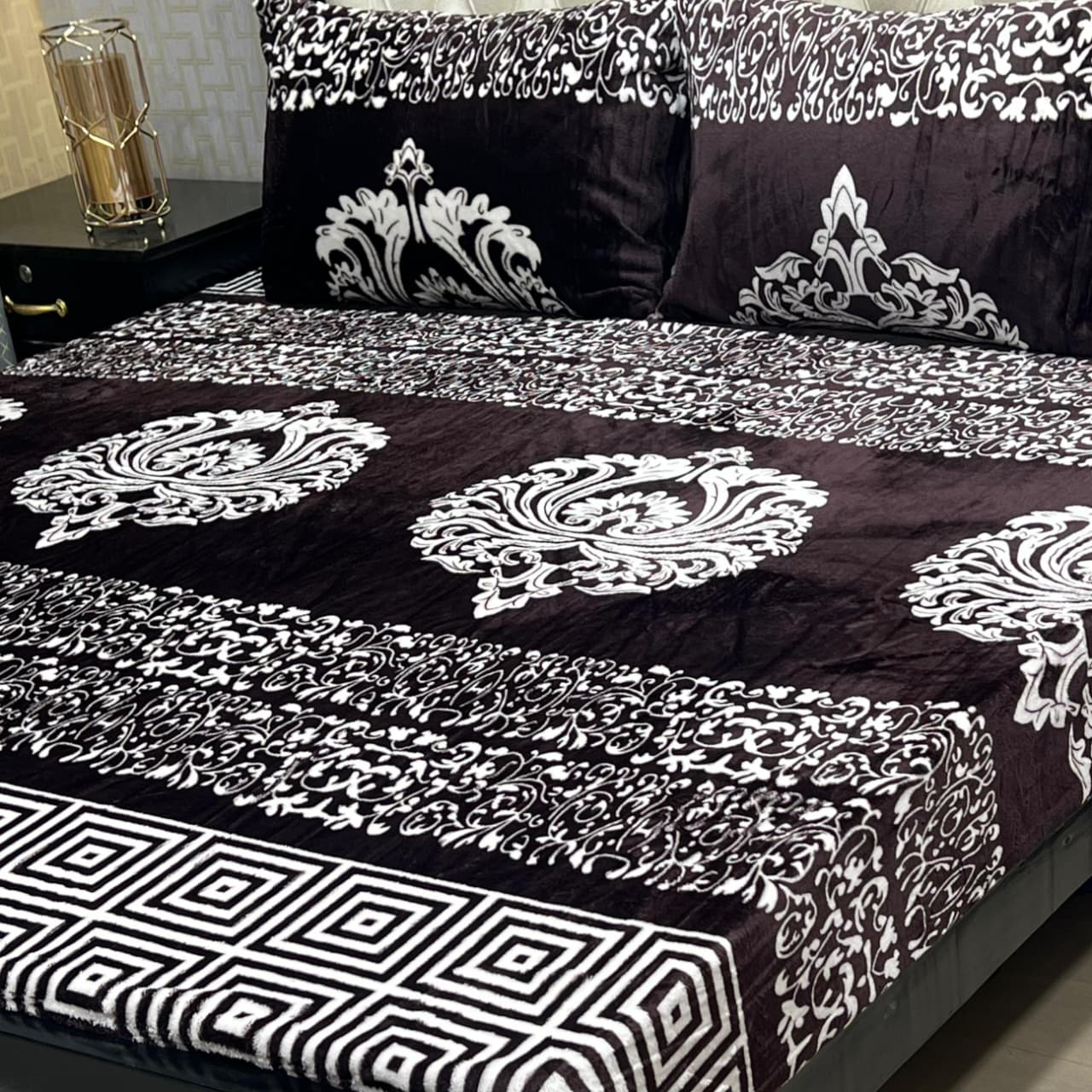 Winter Special Fleece King Size Bedsheet - B