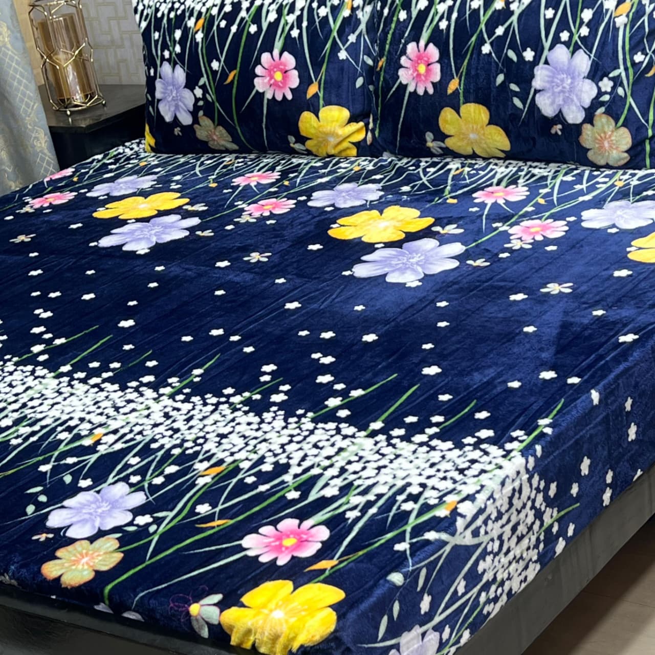 Winter Special Fleece King Size Bedsheet - B